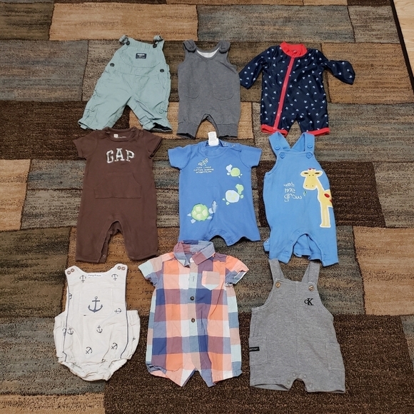 Baby boys size 0-3 months summer outfit bundle of 9 mostly overalls - Picture 1 of 5